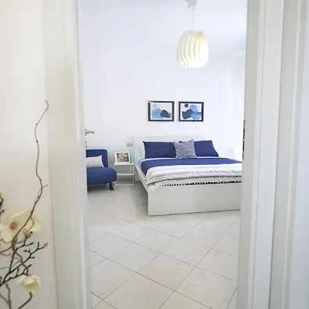 Casa Ledrugge 100m From The Sea Darsena Апартаменты *