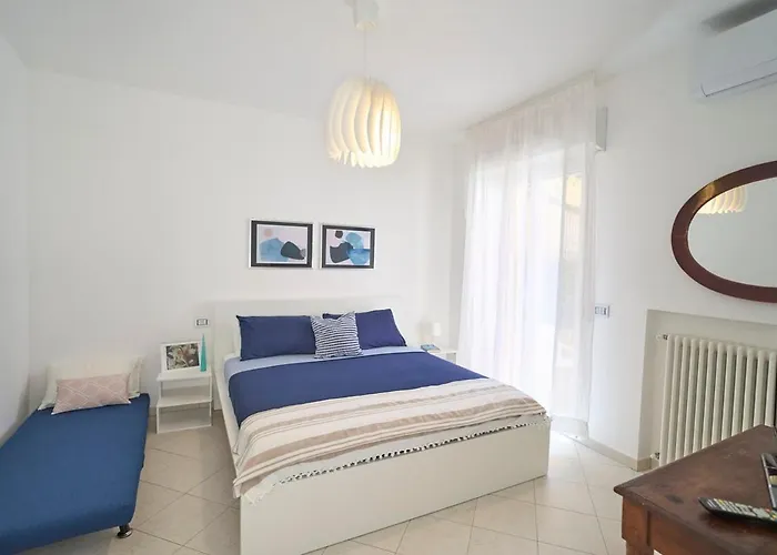 Διαμέρισμα Casa Ledrugge 100m From The Sea Darsena *